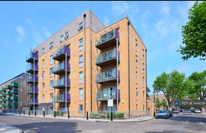 3 Bedroom Flat To Rent In Merchant Street, London, E3