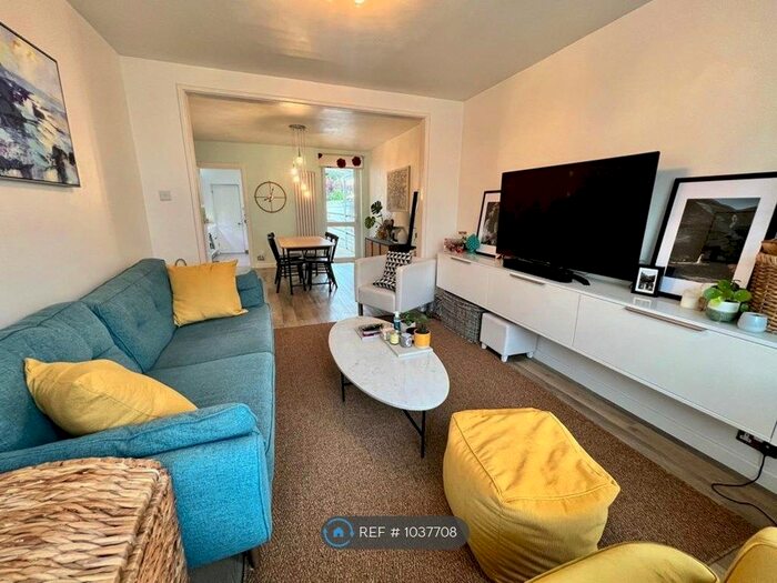 4 Bedroom End Of Terrace House To Rent In Cambridge Road, St Albans, AL1