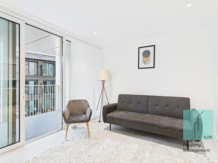 2 Bedroom Apartment To Rent In Cendal Crescent, Bouchon Point, E1