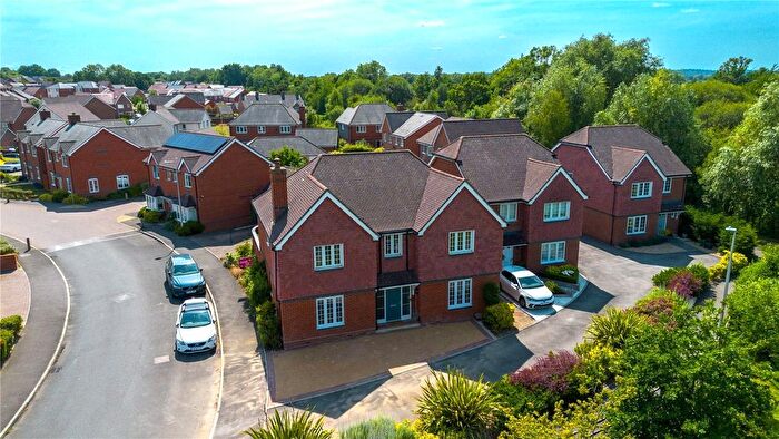 5 Bedroom Detached House To Rent In Elk Path, Three Mile Cross, Reading, Berkshire, RG7