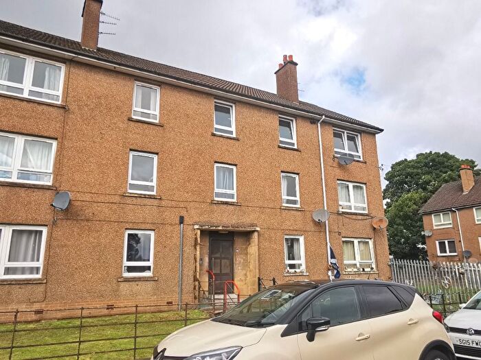 3 Bedroom Flat To Rent In Mclean Street, Downfield, Dundee, DD3