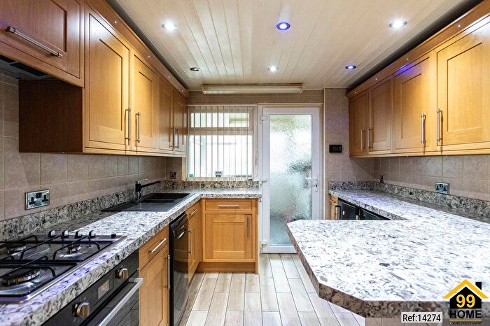 2 Bedroom Bungalow For Sale In Tozer Close, Bournemouth, United Kingdom, BH11
