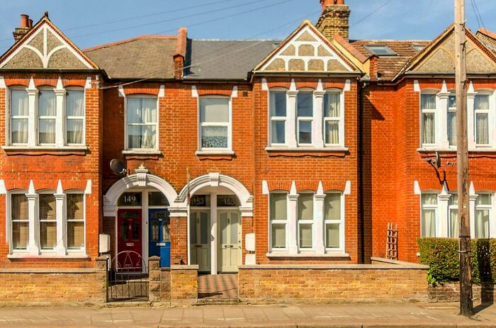 3 Bedroom Maisonette To Rent In Longley Road, Tooting, London, SW17