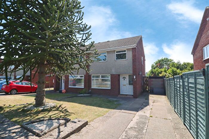 3 Bedroom Semi-Detached House For Sale In Ravenshoe Road, Barry, CF63