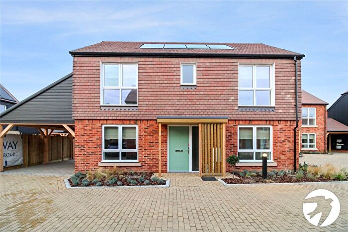3 Bedroom Detached House To Rent In Pelsey Close, Alkerden, Ebbsfleet Valley, Swanscombe, DA10