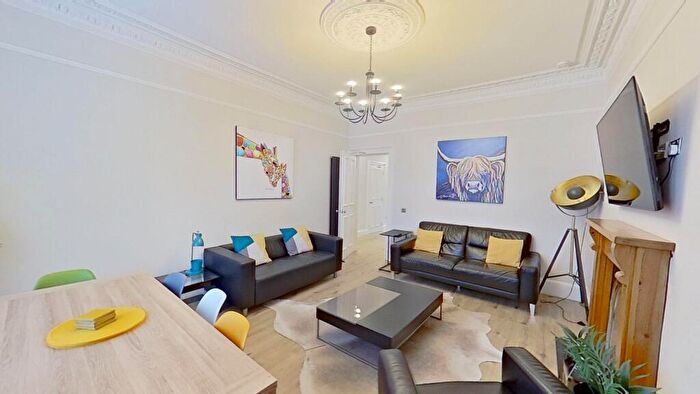 3 Bedroom Flat To Rent In () Easter Road, Edinburgh, Midlothian, EH7
