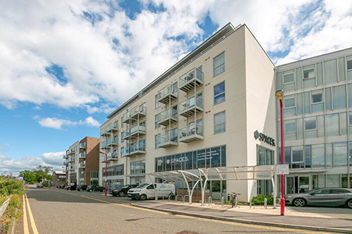 1 Bedroom Apartment For Sale In Austen House, Station View, Guildford, GU1