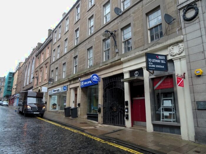 2 Bedroom Flat To Rent In Castle Street, City Centre, Dundee, DD1