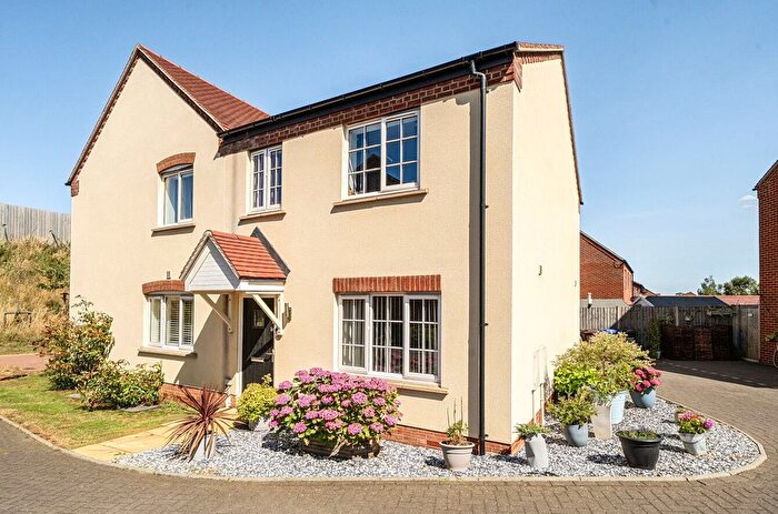 3 Bedroom Semi-Detached House For Sale In Hornton Drive, Banbury, OX16