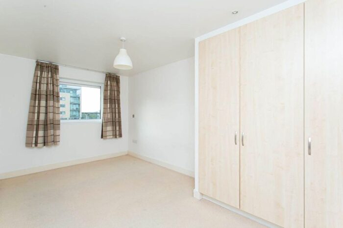 2 Bedroom Flat For Sale In Ebb Court, London, E16