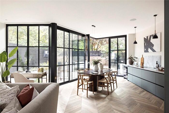 3 Bedroom Duplex To Rent In Howitt Road, Belsize Park, London, NW3