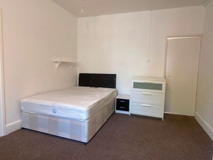 1 Bedroom Flat To Rent In Kings Road, Reading, RG1