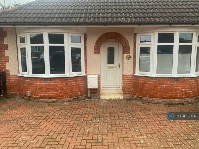 2 Bedroom Bungalow To Rent In Brockley Crescent, Ipswich, IP1