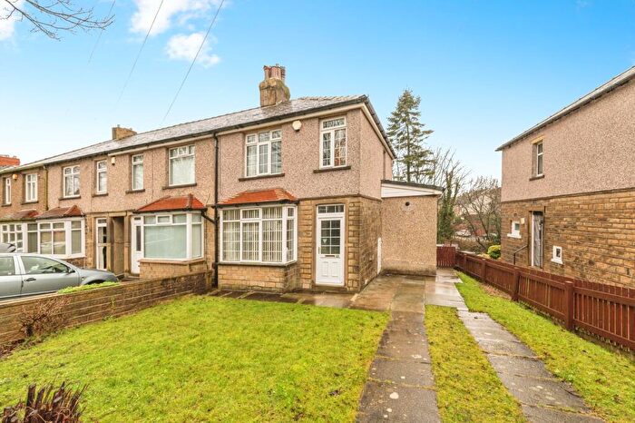 2 Bedroom Terraced House For Sale In Dalmeny Avenue, Huddersfield, West Yorkshire, HD4