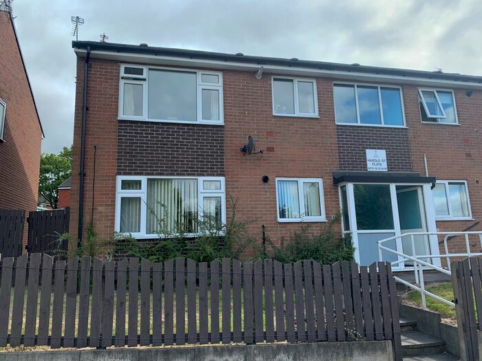 Houses for sale & to rent in WN2 1SR, St Johns Road, Aspull New Springs