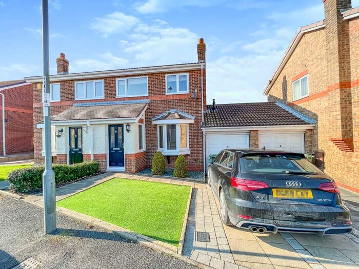 2 Bedroom Semi-Detached House To Rent In Brougham Court, Oakerside Park, Peterlee, Durham, SR8