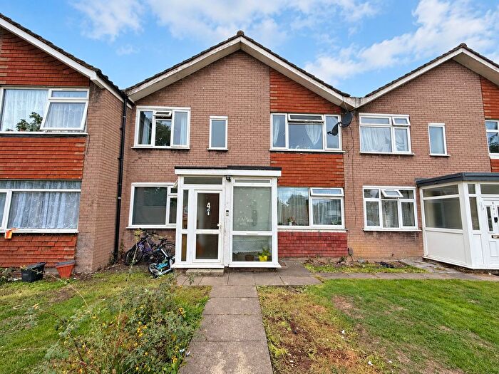 2 Bedroom Maisonette To Rent In Winton Gardens, Edgware, HA8