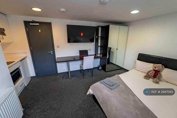 Studio To Rent In Dale Road, Birmingham, B29