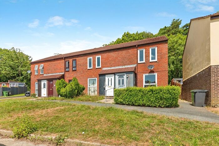 2 Bedroom Terraced House For Sale In Coneyburrow Gardens, St. Leonards-On-Sea, TN38