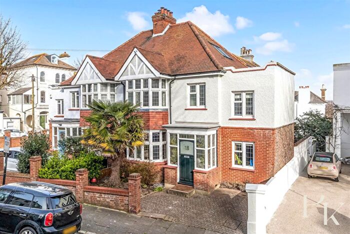 4 Bedroom Property For Sale In Alexandra Villas, Brighton, BN1