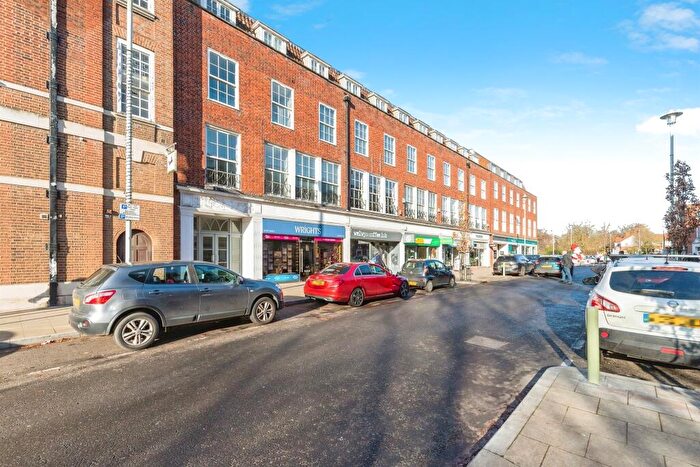 Studio For Sale In Stonehills, Welwyn Garden City, AL8