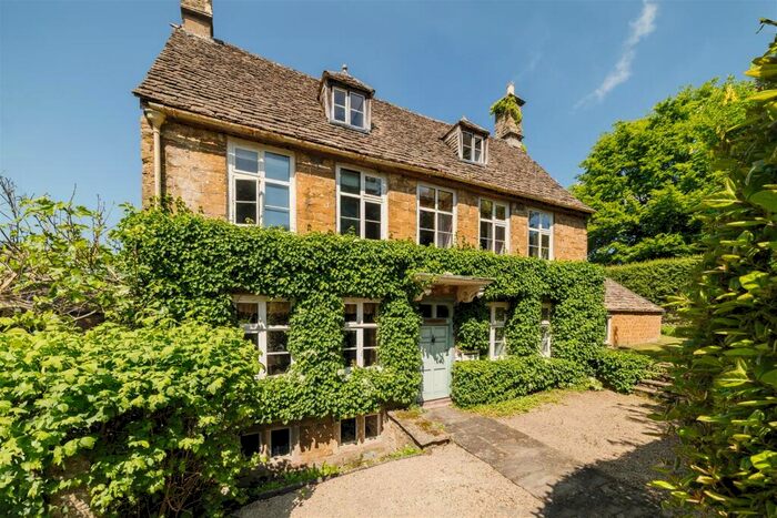 5 Bedroom Country House For Sale In Stinchcombe, Dursley, GL11