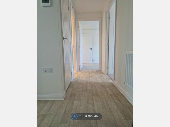 2 Bedroom Flat To Rent In Hill Drive, West Cambourne, Cambridge, CB23