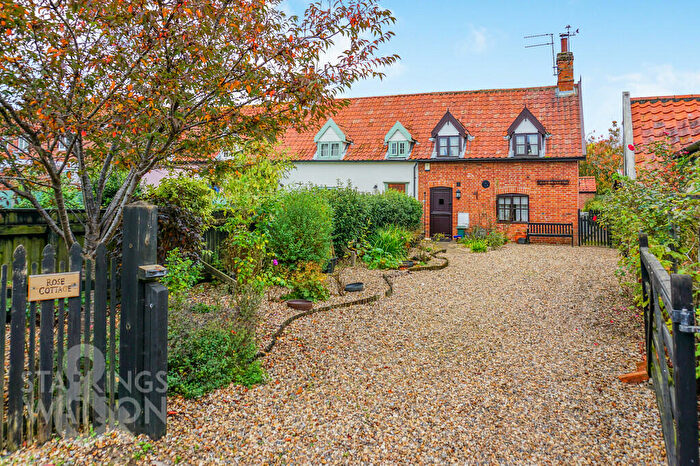 2 Bedroom End Of Terrace House For Sale In Hempnall Road, Woodton, Bungay, NR35