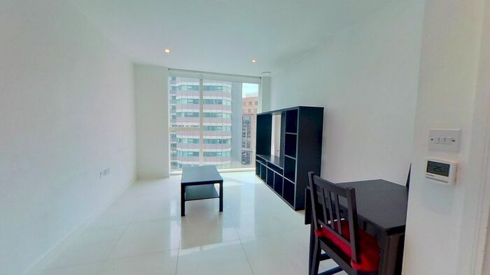 1 Bedroom Flat To Rent In Saffron Central Square, Croydon, Surrey, CR0