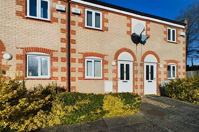 2 Bedroom Terraced House To Rent In Avenue Gardens, Thetford, IP24