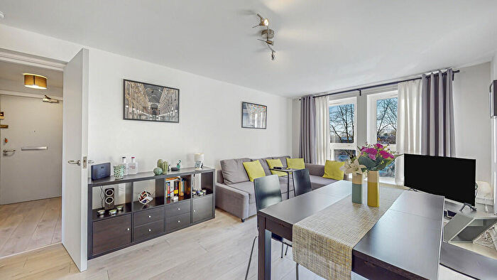 1 Bedroom Flat For Sale In Anderson Street, Partick, G11