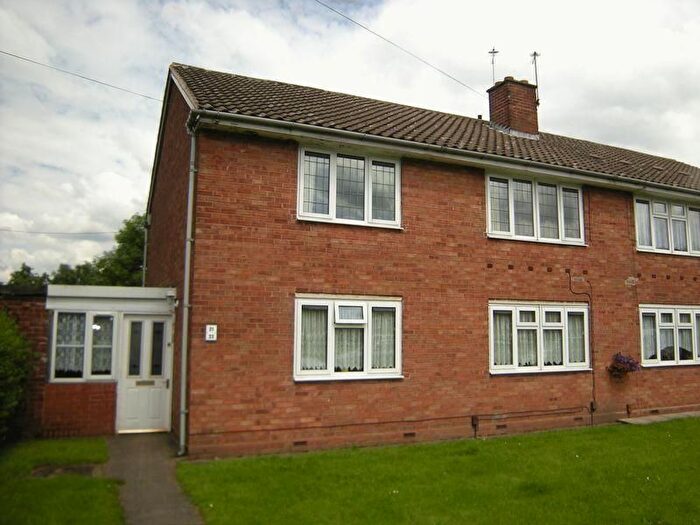 2 Bedroom Flat To Rent In Humphries Crescent, Bilston, WV14