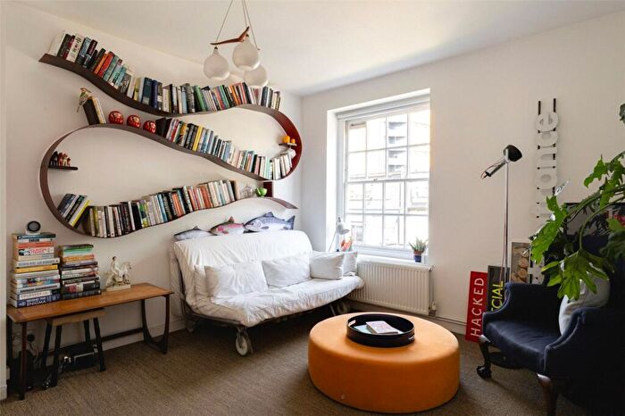 1 Bedroom Property To Rent In Pritchards Road, Dinmont House, E2