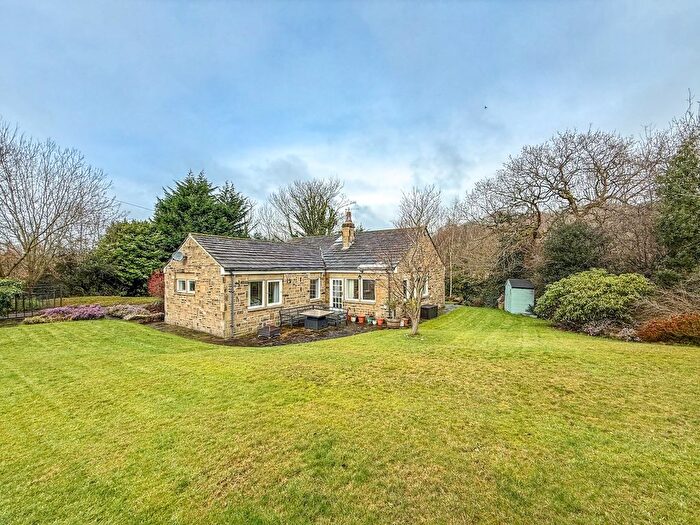 2 Bedroom Bungalow For Sale In Hall Ing Lane, Honley, Holmfirth, HD9