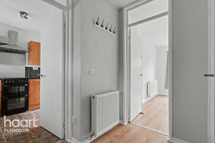 3 Bedroom Terraced House To Rent In Hetling Close, Plymouth, PL1