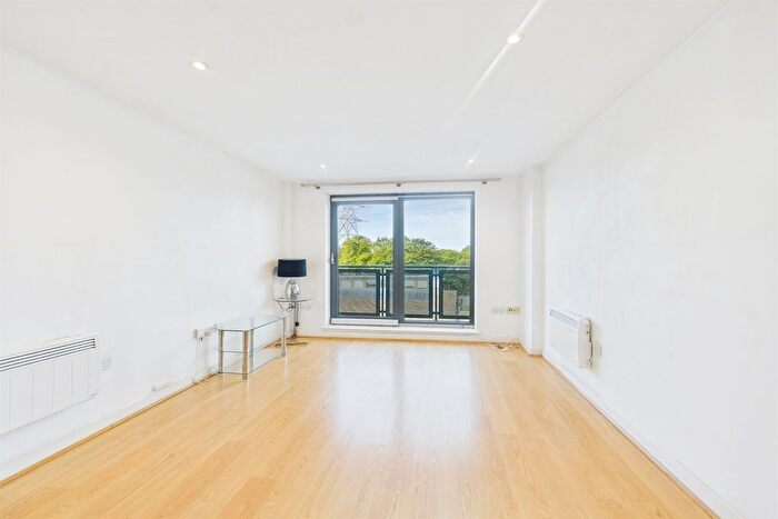1 Bedroom Flat To Rent In Vista House, Chapter Way, Colliers Wood, SW19