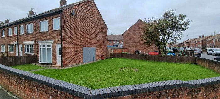 3 Bedroom Semi-Detached House To Rent In Fellgate Avenue, Jarrow, South Tyneside, NE32
