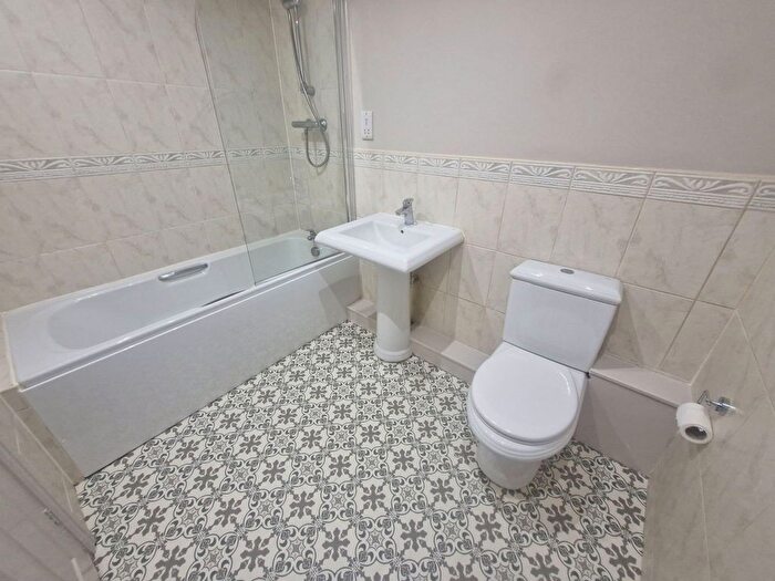 2 Bedroom Flat For Sale In Chapel House, Damfield Lane, Maghull, L31