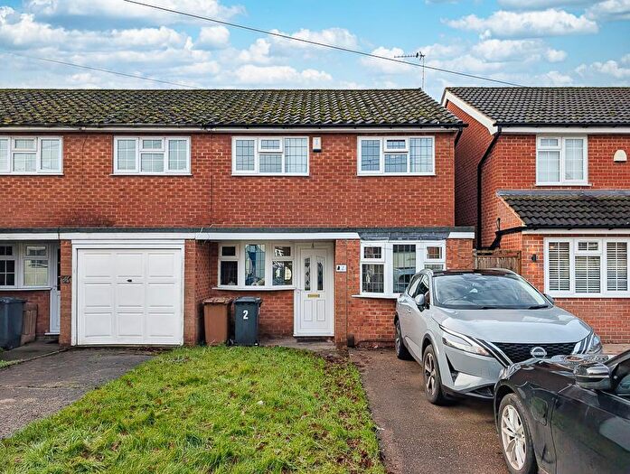 3 Bedroom End Of Terrace House For Sale In Carnarvon Grove, Carlton, Nottingham, NG4