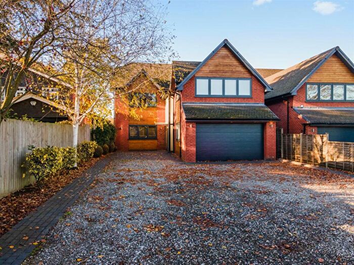 5 Bedroom Detached House For Sale In St. Bernards Road, Solihull, B92