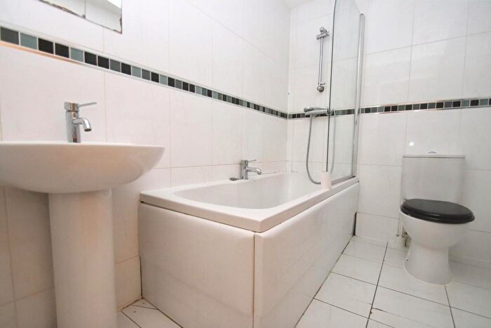1 Bedroom Apartment For Sale In Hanns Way, Eastleigh, SO50