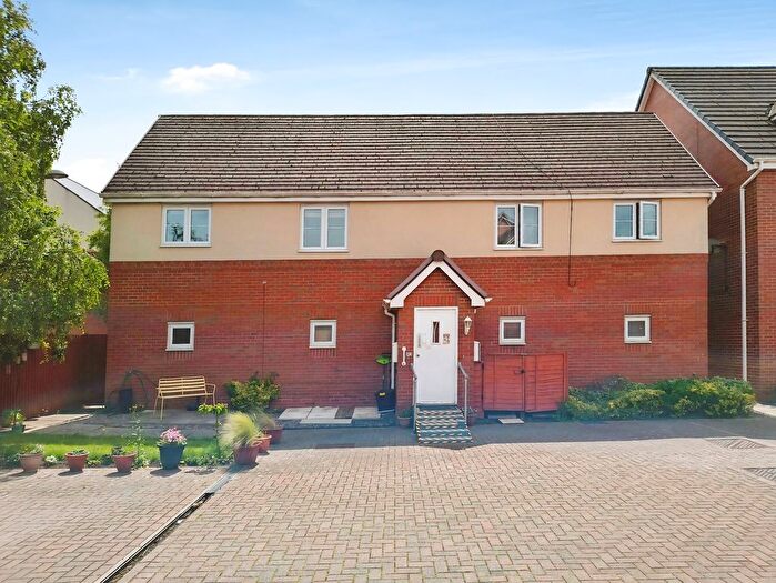 1 Bedroom Flat For Sale In Highlander Drive, Donnington, Telford, Shropshire, TF2