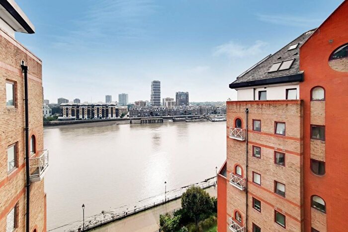 2 Bedroom Flat To Rent In Watermans Quay, Sands End, London, SW6