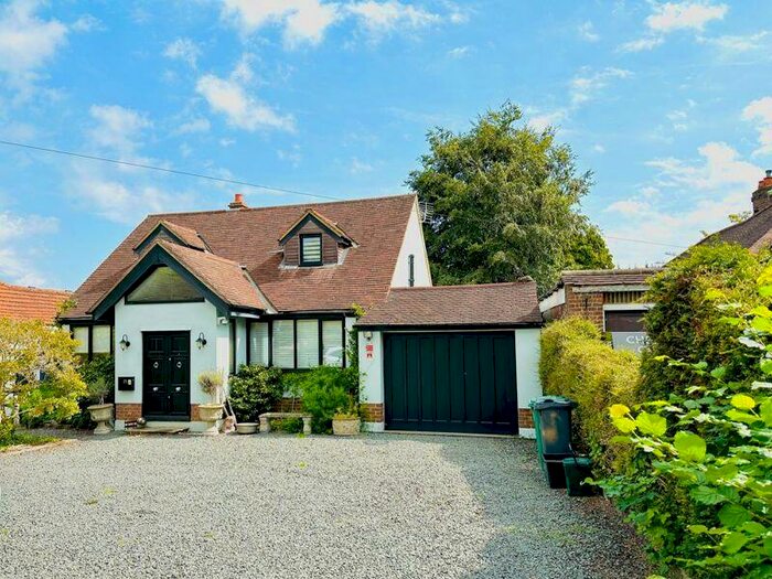 4 Bedroom Detached House To Rent In South Drive, Banstead, SM7