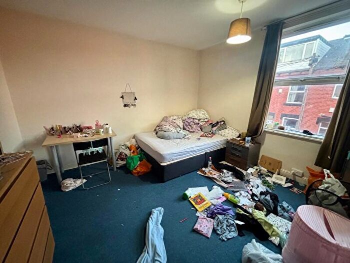 3 Bedroom Terraced House To Rent In Beamsley Mount, Hyde Park, Leeds, LS6