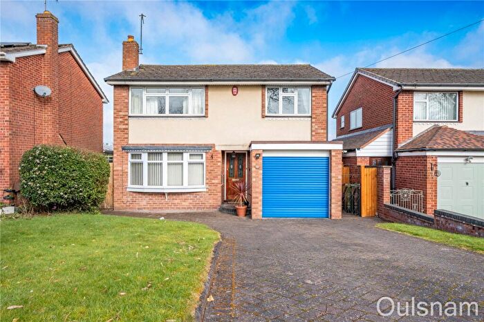 4 Bedroom Detached House For Sale In Kidderminster Road, Bromsgrove, Worcestershire, B61