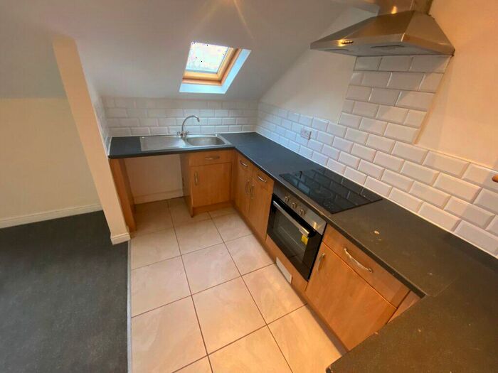 2 Bedroom Flat To Rent In Conference Road, Armley, Leeds, LS12