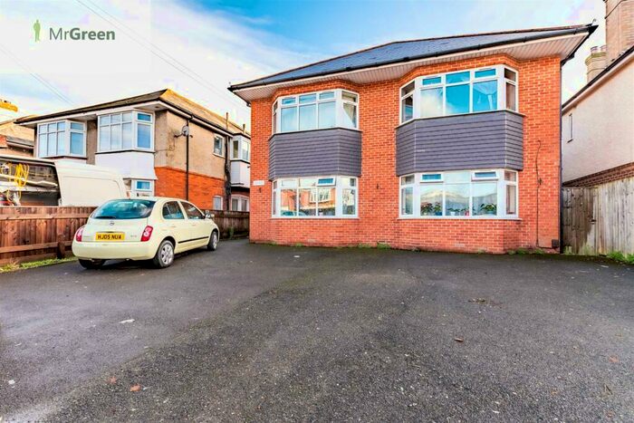 1 Bedroom Apartment To Rent In Coren Court, Christchurch Road, Bournemouth, Dorset, BH7