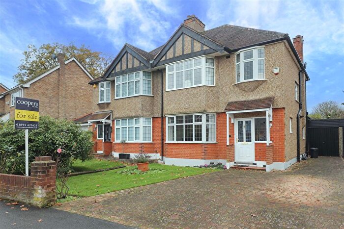 3 Bedroom Semi Detached House For Sale In Kings College Road, Ruislip, HA4