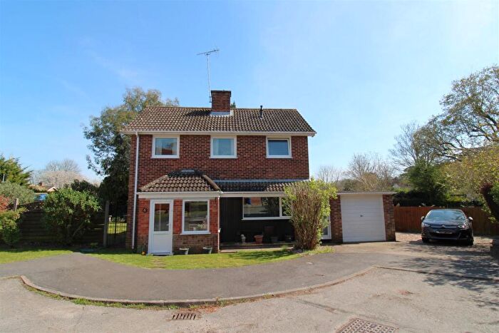 3 Bedroom Detached House For Sale In Caulfield Close, Bury St. Edmunds, IP33